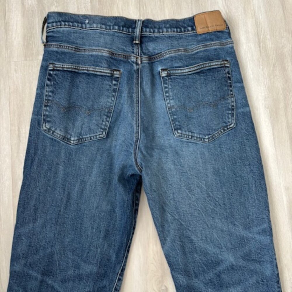 AE Relaxed Straight Leg Jeans - size 30X22 - Picture 4 of 7